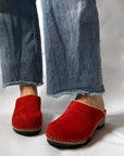 Embla | Postkasse Rød Suede