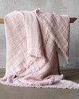 Throw in Rosa Waffle Linen 61" x 79"