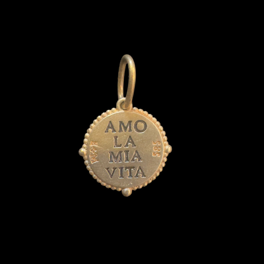 "Amo La Mia Vita" charm