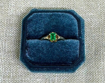 Antique Emerald Belcher Ring