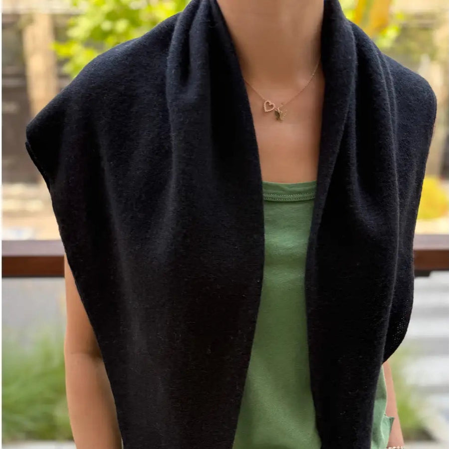 Cashmere Shawl in Black
