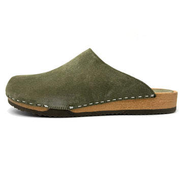 Ella Suede Clogs in Hunter