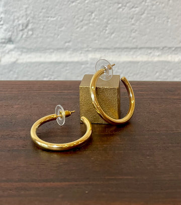 14K Yellow Gold Hollow Hoop Earrings