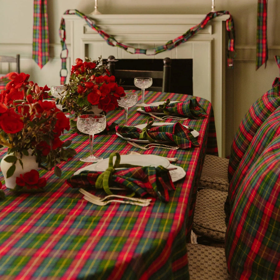 Large Holly Plaid Tablecloth in Multi 