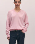 Tahra Cashmere V-Neck in Pale Pink
