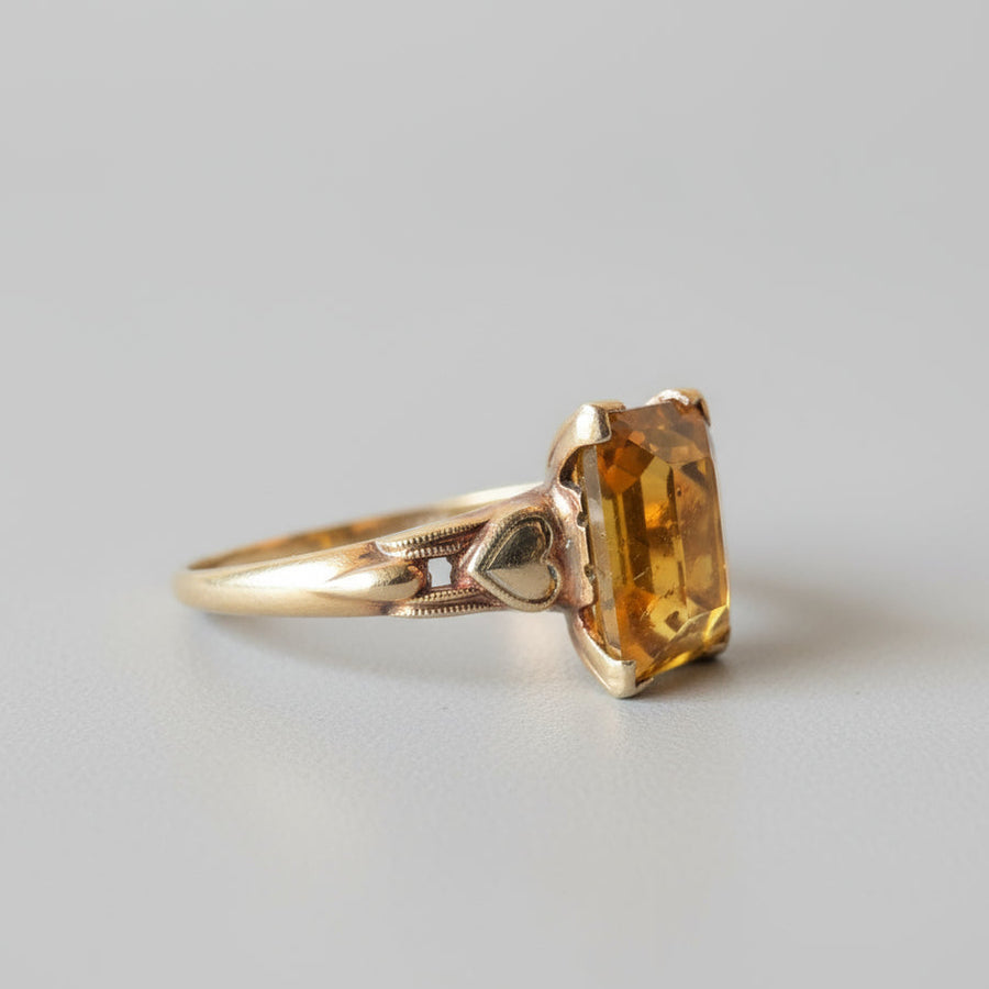 Vintage Citrine Ring with Heart Flanks