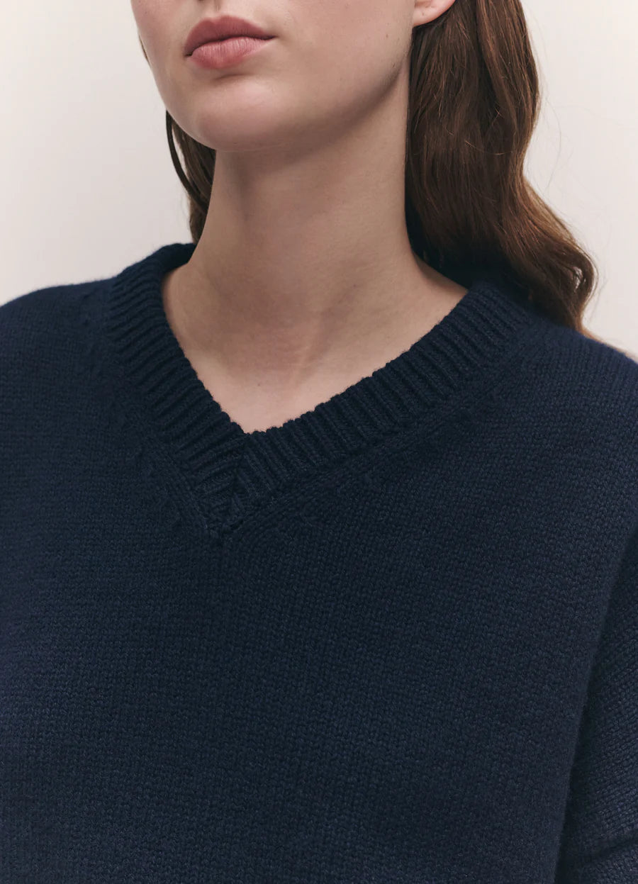 Balla Slouch V Neck Sweater in Navy
