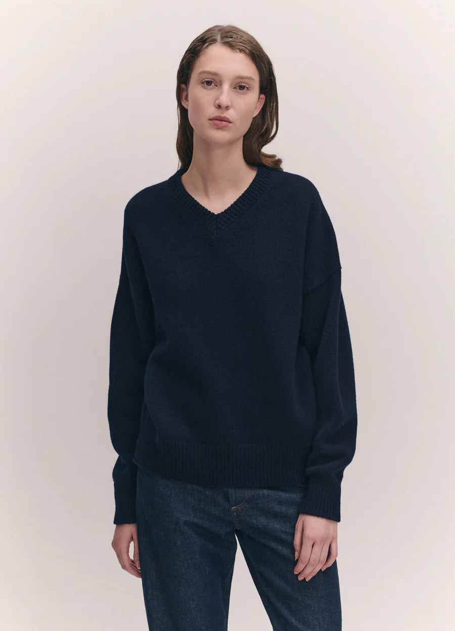Balla Slouch V Neck Sweater in Navy