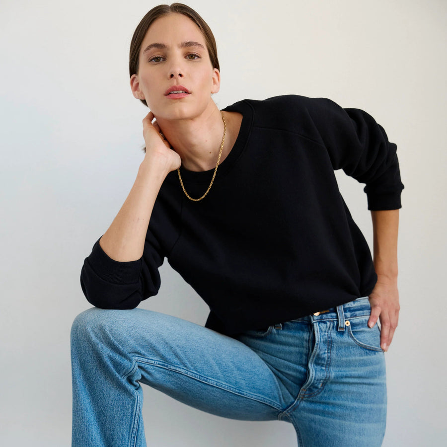 jamiehallerblacksweatshirt2