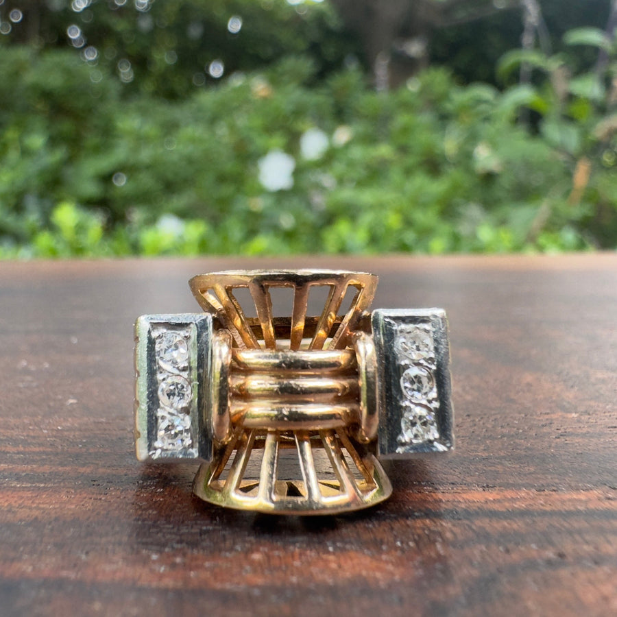 Vintage 18k Retro Ring